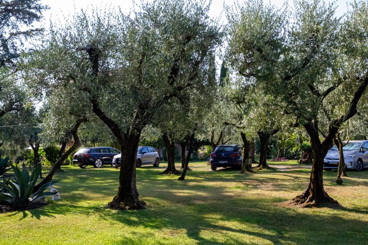 Villa Paradiso Apartment Sirmione Zewnętrze zdjęcie