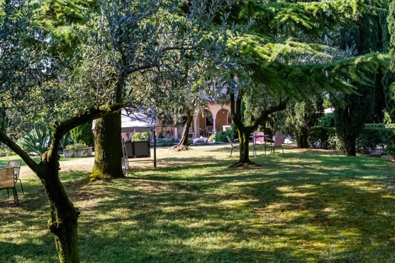 Villa Paradiso Apartment Sirmione Zewnętrze zdjęcie